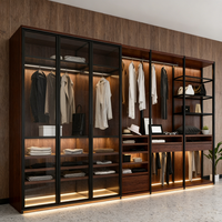 Armoire moderne industrielle Balom Anhui avec porte en verre, placard en bois, chambre à coucher, dressing avec éclairage LED