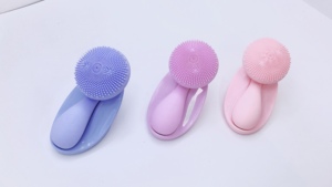 Brosse nettoyante en silicone pour le visage, équipement de beauté multifonctionnel, brosse nettoyante faciale sonique - Product Image 3