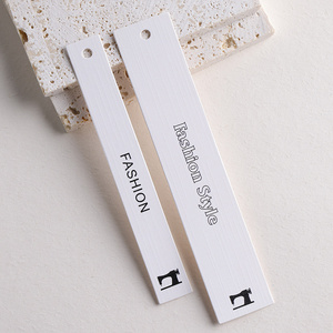 <span class=keywords><strong>2025</strong></span> Thiết Kế Mới Dập Nổi Màu Giá Thẻ Treo Thẻ Giấy Nhãn Hiệu Tên Thẻ Tùy Chỉnh Nhãn Cho Quần Áo - Product Image 2