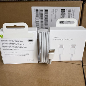 <span class=keywords><strong>สาย</strong></span><span class=keywords><strong>ชาร์จ</strong></span>โทรศัพท์มือถือ60W ชนิด USB-<span class=keywords><strong>C</strong></span> ถึง <span class=keywords><strong>Type</strong></span>-<span class=keywords><strong>C</strong></span> ของแท้6A <span class=keywords><strong>สาย</strong></span><span class=keywords><strong>ชาร์จ</strong></span>เร็วสำหรับ iPhone 15 16 17 PRO MAX - Product Image 1