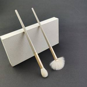 YRX A992 Logo personnalisé 10 pièces ensemble de pinceaux de maquillage cheveux synthétiques <span class=keywords><strong>pour</strong></span> fond de teint ombre à paupières Mascara correcteur Eyeliner brillant à lèvres - Product Image 3