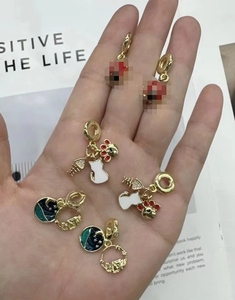 Abalorio colgante de latón chapado en oro de 18k para niños, de moda, con diseños de <span class=keywords><strong>Fe</strong></span> Be Free, tapa de botella de refresco, mascota, gato, avión, maleta, deslizador de viaje y pulsera - Product Image 6