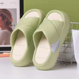 Pantoufles d'intérieur élégantes et simples noires à talon de 3 cm pour adultes, idéales pour la salle de bain et la douche, utilisables en toutes saisons - Product Image 5