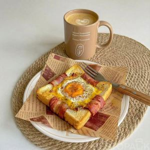Papel de Envolver Alimentos Personalizado, Resistente al Aceite, Impreso a Medida, Reciclable, 40 g/m², en Oferta, para Hamburguesas y Sándwiches - Product Image 3