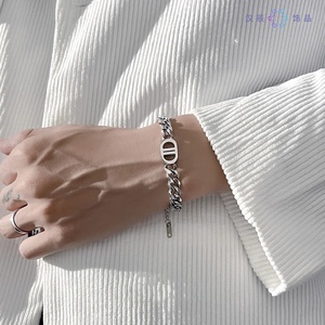 Bracciali Classici con Perle a Doppio Strato per Uomo, Ciondolo a Croce e Faccina Sorridente, Gioielli di Marca - Product Image 6