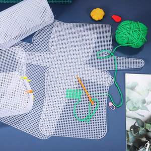 Feuilles de toile <span class=keywords><strong>plastique</strong></span> maillée pour la fabrication de sacs DIY, toile <span class=keywords><strong>plastique</strong></span> pour la confection de sacs DIY, kit de sac en maille <span class=keywords><strong>plastique</strong></span> DIY - Product Image 4