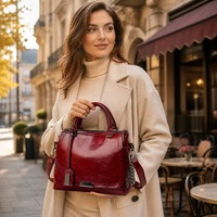 Tas Selempang Wanita Berdetail Rivet dengan Tali Panjang Lepas Pasang dan Pegangan Atas, Warna Kopi Vintage untuk Penjual Butik