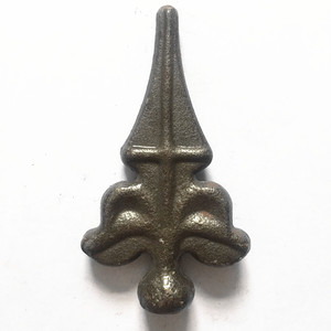 Ornements de sommet de portail et de clôture en fonte, lances de bonne qualité - Product Image 1