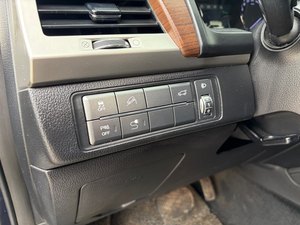 Véhicule d'occasion sans accident, Ssangyong G4 Rexton 2018, Diesel, 4x4, SUV, Moniteur de vue panoramique, Clé intelligente, SUV familial - Product Image 3