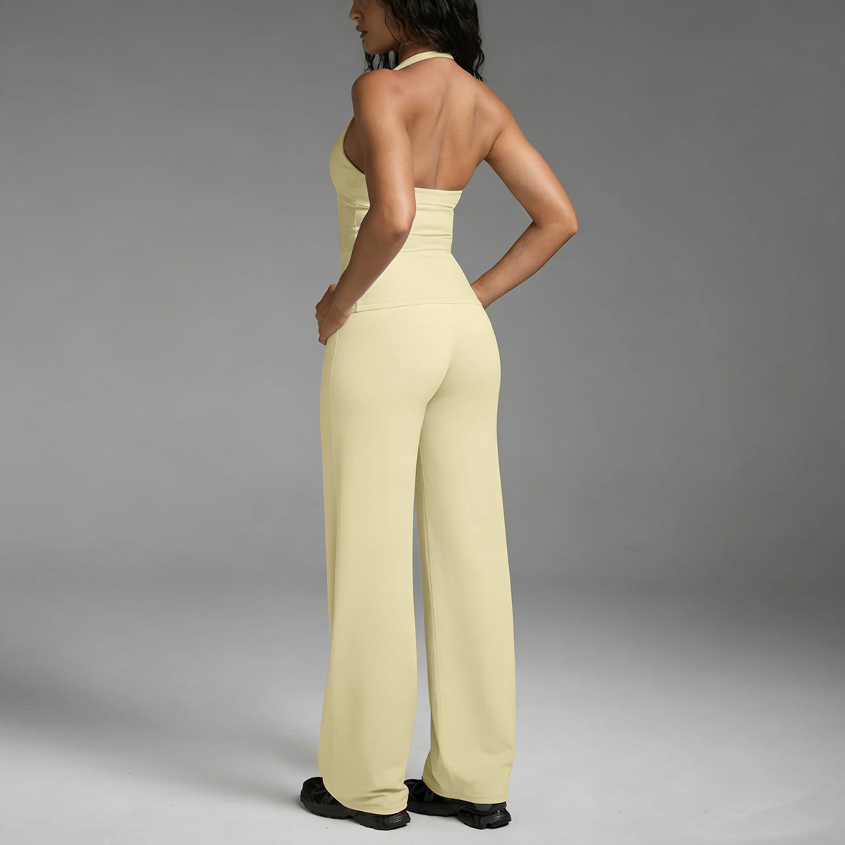 Jaune