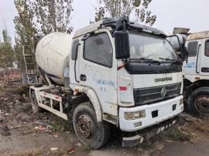 Camión Mezclador <span class=keywords><strong>de</strong></span> Concreto <span class=keywords><strong>de</strong></span> <span class=keywords><strong>Segunda</strong></span> <span class=keywords><strong>Mano</strong></span> con Chasis Estable y Económico, Equipo para Inversores en la Industria <span class=keywords><strong>de</strong></span> la Construcción Residencial - Product Image 3