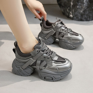 Chaussures de sport décontractées pour femmes, à plateforme et talons, avec logo personnalisé, sequins tendance, chaussures de créateur pour l'hiver. - Product Image 5