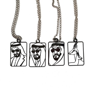 Venta al por mayor chapado en oro <span class=keywords><strong>DUBAI</strong></span> Logo broche UAE Falcon joyería collar Metal esmalte suave 1971 UAE Zayed Collar para coche - Product Image 2