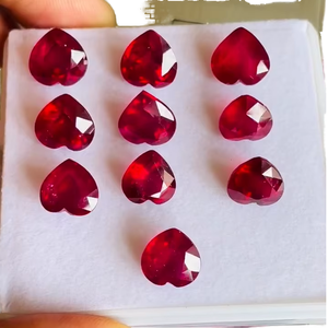 Nouvelle Arrivée Pierre Précieuse Rubis Rouge Qualité AAA Coupe Cœur 10-11mm Lustre Superbe Coupe Parfaite pour Bijoux et Fabrication de Bijoux - Product Image 1
