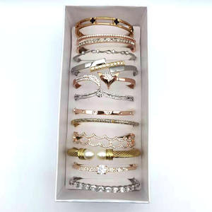 <span class=keywords><strong>Bracelet</strong></span> en or à prix abordable, mélange d'une variété de bracelets de mode, bijoux <span class=keywords><strong>fantaisie</strong></span> à bas prix - Product Image 2