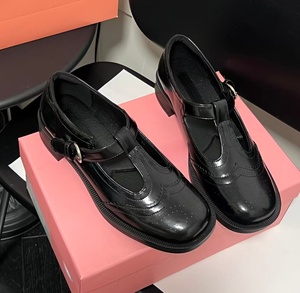 Zapatos Mary Jane de brocado con lunares estilo francés MIU para mujer - cuero genuino, hebilla en forma de T, tacón grueso, zapatos de cuero pequeños - Product Image 6
