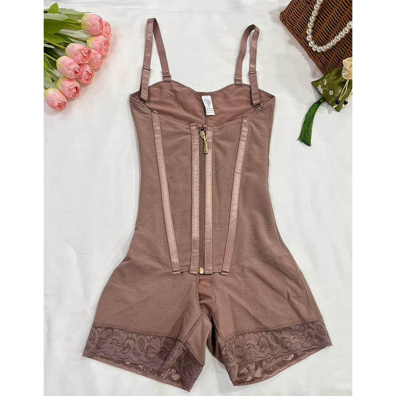 สีน้ำตาลอมม่วง