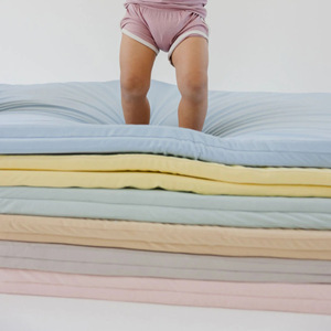 Tapis de jeu EVA pour bébés de 0 à 24 mois, tapis d'éveil unisexe pour la maison, tapis en éponge épaissi avec jouet en tissu inclus - Product Image 4