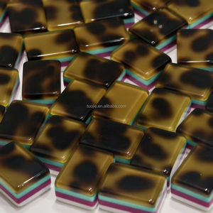 Tuiles de Mahjong de Noël en Acrylique Rouge et Vert à 4 Couches, Mahjong de Style Américain Gravé au Laser Personnalisé pour Cadeau Festif - Product Image 4