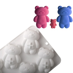 Moldes de Silicona de Grado Alimenticio con Forma de Oso Teddy Marrón de 6 Cavidades, Moldes Antiadherentes para Chocolate, Gomitas, Mousse y Resina - Product Image 3