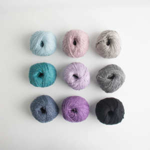 Fil à crocheter Arue (50g) Premium, mélange de coton peigné et de cashmere acrylique, teint doux, Corée - Product Image 4