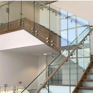 Parche de hierro personalizado moderno, barandillas de vidrio, pasamanos y balaustradas para villas, suministro directo de fábrica de Foshan - Product Image 4