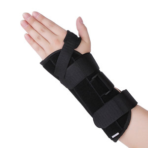 <span class=keywords><strong>Attelle</strong></span> de poignet réglable <span class=keywords><strong>pour</strong></span> soulager la douleur du canal carpien, stabilisation des blessures au poignet, utilisation quotidienne - Product Image 1