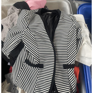 Abiti sottili da donna cappotti alla moda vecchi vestiti usati abiti in stile coreano solo giacche di seconda mano - Product Image 5