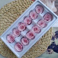 Kotak Bunga Mawar Abadi, Bunga Kering Awet Buatan Tangan dengan Layar LED, Berdiri Sendiri untuk Hari Valentine dan Natal