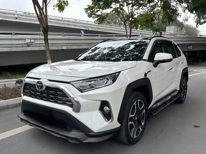 Toyota <span class=keywords><strong>RAV4</strong></span> Premium Edition 2020 d'occasion, boîte CVT 10 vitesses, 4 roues motrices, sièges en cuir, toit ouvrant panoramique, SUV, jantes R19, caméra de recul 360°, phares LED - Product Image 3
