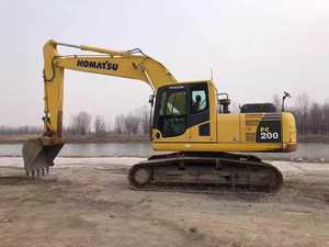 Экскаватор Komatsu PC200-8M0 - 20 тонн рабочей массы, двигатель и компоненты насоса, мощность 103 кВт - Product Image 3