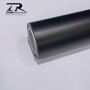 <span class=keywords><strong>Film</strong></span> de protection de carrosserie ZIRUI Satin <span class=keywords><strong>Secret</strong></span> Black 7,5 mil TPU auto-réparant et changeant de couleur avec garantie de 6 ans - Product Image 1