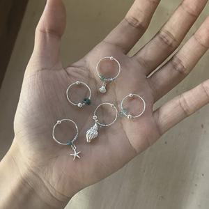 ต่างหูเงินแท้ S925 ดีไซน์เก๋ ประดับลูกปัดตำนานทะเลสีฟ้า พร้อมดีไซน์ย้อนยุคสุดเท่ แบบห่วงคล้องหู สไตล์เฉพาะตัว - Product Image 1