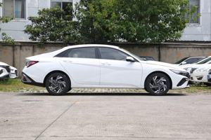 <span class=keywords><strong>2021</strong></span> Leading 1.5L CVT Super pas cher utilisé berline Durable moteur boîte de vitesses automatique R16 taille des pneus porte-bagages en métal sièges en tissu FWD - Product Image 4