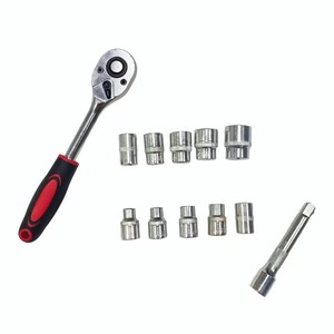 Juego de 12 Llaves de Trinquete con Vasos para Reparación de Automóviles - Product Image 5