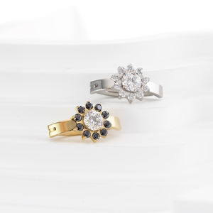 เครื่องประดับเจาะสะดือแบบคลิกเกอร์ ไทเทเนียมรูปดอกไม้ ประดับเพชร CZ สำหรับผู้หญิง แบบโค้ง - Product Image 2