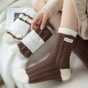 Warm Winter Thicken Stripes Women's Custom <strong>Socks</strong> Fashion Soft Crew <strong>Fuzzy</strong> <strong>Socks</strong> for Women <strong>Wholesale</strong> - Product Image 6