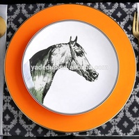 Vaisselle en céramique de luxe 10.5 pouces assiette bleue porcelaine bord or assiettes plates pour restaurants
