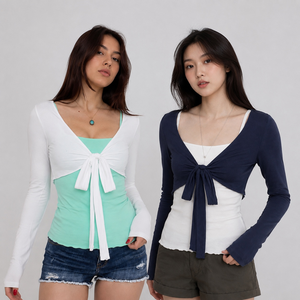 Conjunto de Dos Piezas para Mujer: Camiseta de Manga Larga con Bloques de Color y Blusa Tipo Cami con Cordones Delanteros, Estilo Casual, Transpirable, para Verano, Estudiantes y Uso Diario - Product Image 1
