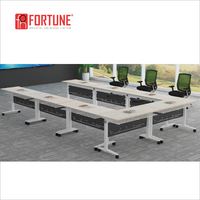 Table de conférence en bois en forme de U pour salle de formation