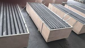 Barra di Grafite Estrusa di Alta Qualità e Resistenza LN, Misure Personalizzate, Utilizzata per Lavorazioni Meccaniche e Altri Prodotti in Grafite - Product Image 4