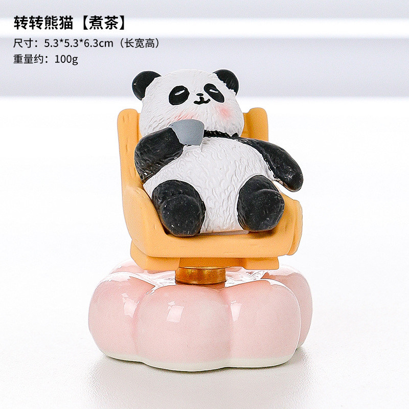 Panda gira [preparando té]