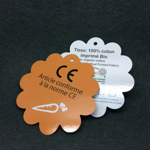 Giấy Tráng Bóng Tùy Chỉnh Thẻ Treo Hình Lá Thiết Kế Chuyên Nghiệp Cho Hàng May Mặc - Product Image 2