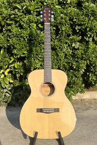 Aiersi Guitare acoustique brillante fabriquée en usine en épicéa de Sitka massif Corps en acajou <span class=keywords><strong>OM</strong></span>/Dreadnought bonne qualité OEM ODM prix d'usine - Product Image 4