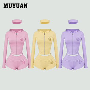 Conjunto de 3 Piezas de Sudadera Corta con Cierre y Capucha para <span class=keywords><strong>Mujer</strong></span>, Estilo Diseñador, Color Sólido, Transpirable, con Logotipo Personalizado, Ropa de Estar por Casa, OEM ODM, Talla XS - Product Image 1