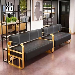 Silla Larga de Acero Inoxidable para Hospital o Salón, Tapizada en Cuero PU Moderno de Alta Calidad, Mueble de Espera Suave, Duradero y Fácil de Limpiar - Product Image 4