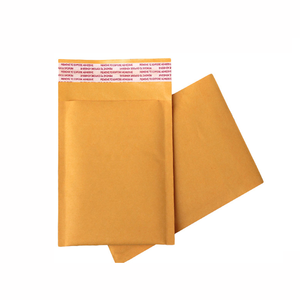 Buste Imbottite Personalizzate per Spedizione Gialle e Bianche, Buste Pluriball, Buste per Consegne in Carta Kraft - Product Image 1