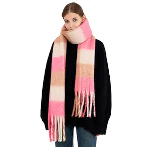 女羊绒羊毛披肩AC新款冬季保暖流苏彩虹格子围巾