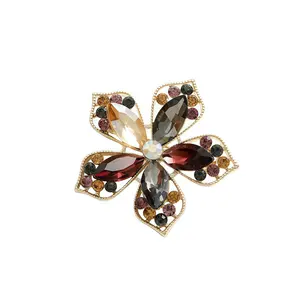 Broches en forme de fleurs et de papillons européennes et américaines, en alliage plaqué or, accessoires de mariage, broches en forme de fleurs pour unisexe - Product Image 5