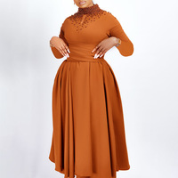 Nouvel arrivage Robes formelles grande taille pour femmes africaines Vêtements de couleur unie Swing perlé à manches longues pour l'automne
